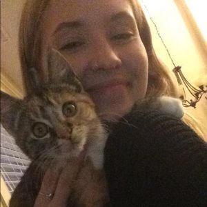 Meet your Posher, Alyssa